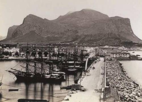 <img  data-cke-saved-src="200003035-a84eba948d/palermo_molo_monte_pellegrino.jpg" src="200003035-a84eba948d/palermo_molo_monte_pellegrino.jpg" alt="Monte Pellegrino">